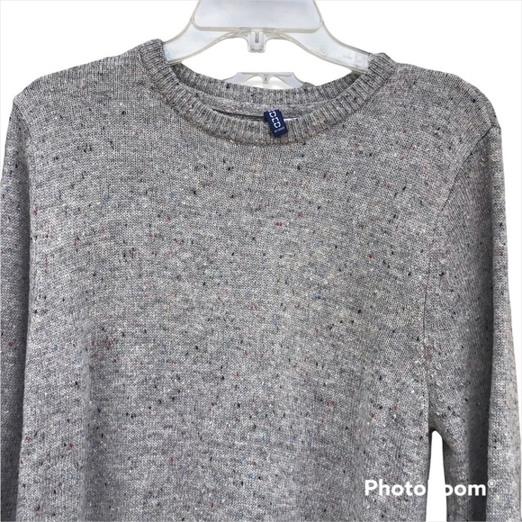 Divided Gray Men’s Sweater - Picture 4 of 5